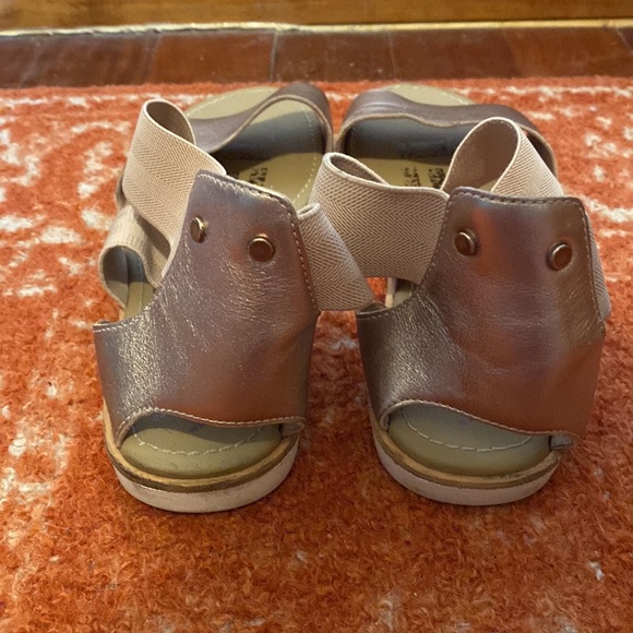 Sorel Sandals - Picture 5 of 6